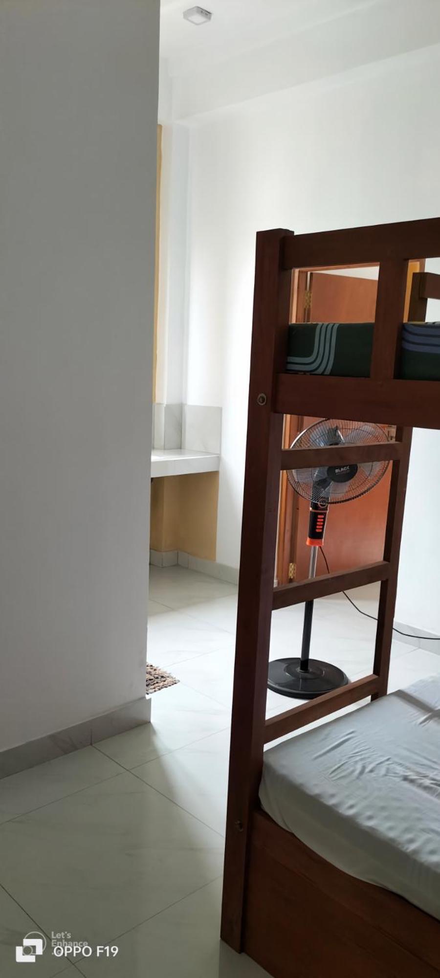 Ceylon Lodge - Airport Transit Hostel Негомбо Экстерьер фото